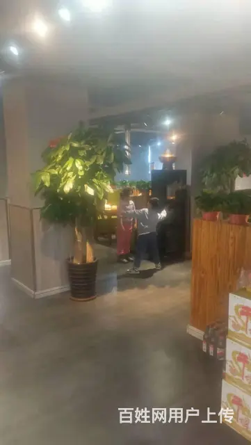 急兑25米大门脸纯一层240平烤肉店： - 图片 4