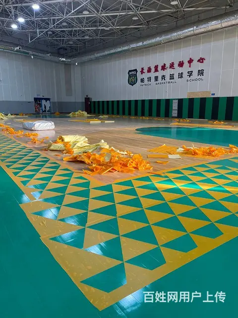 球馆木地板防滑处理，篮球馆木地板翻新，球馆木地板划 - 图片 2