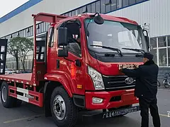 济南买挖机拖车到厂家 150挖机拖车厂家价更低