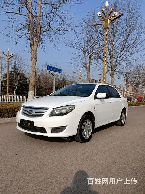 比亚迪L3 2015款 1.5 手动 节能版尊贵型 - 图片 2