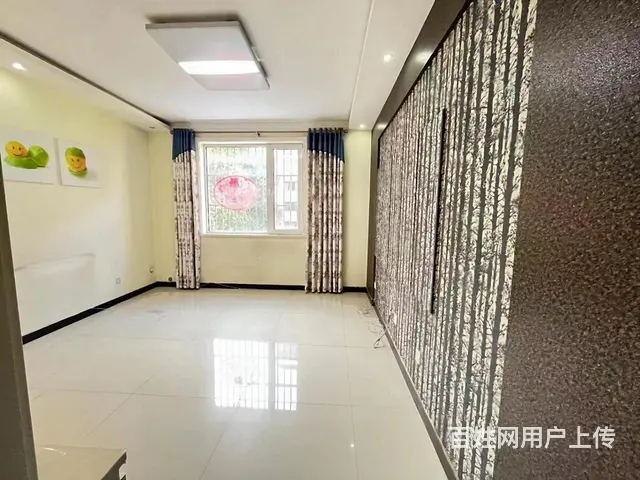 市 天一城 三室两厅一卫 老证带地下室 总价底 位置好 - 图片 1