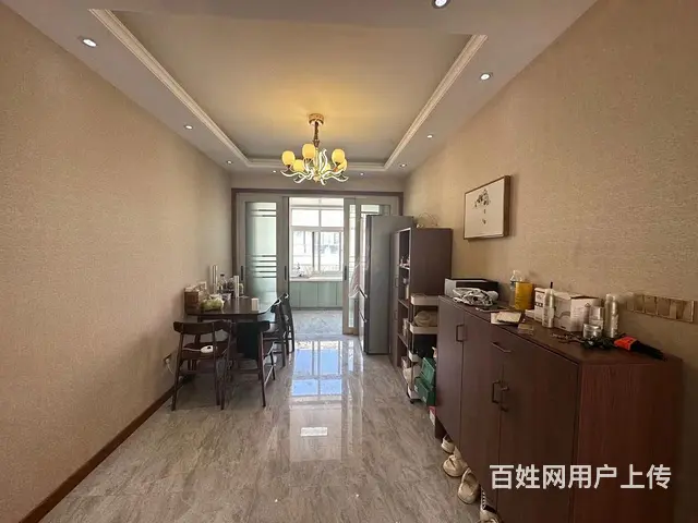 全新装修 全名户型 镇中附近满五年 - 图片 1