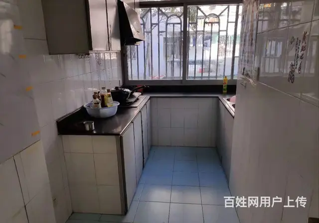 上新新村多层2楼三室两厅中等装潢房屋出租 - 图片 9