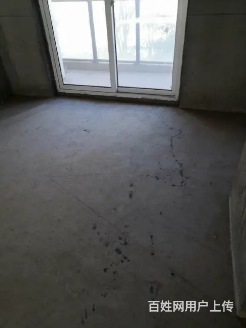 新人民医院南，心海湾二楼大三室南北三阳台，送储藏室，正常过户 - 图片 1