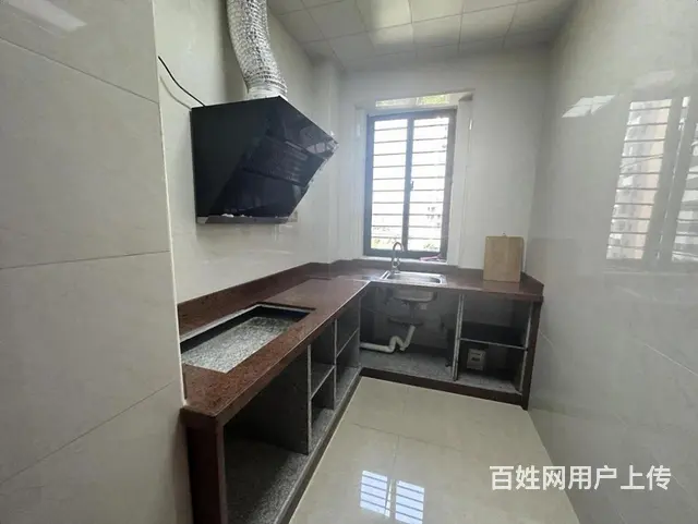 新加坡城边 中骏蓝湾悦庭边  正规一房一厅一阳一卫 - 图片 3