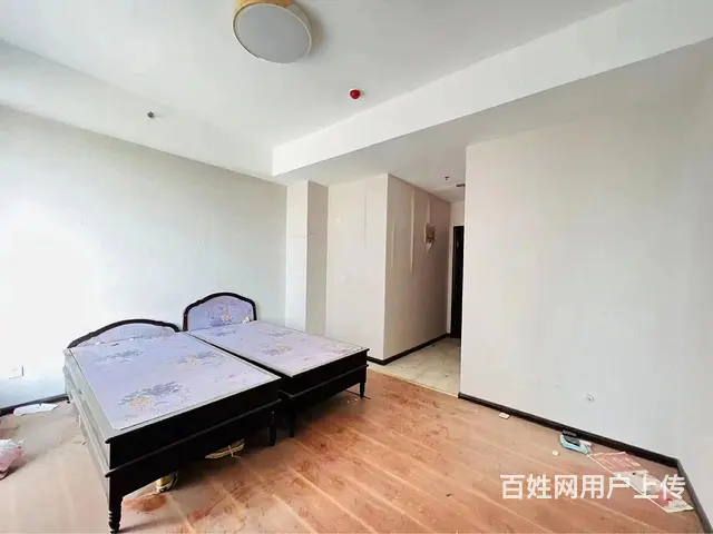 世贸天街一居室公寓全款12万出售包更名 - 图片 2