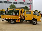 东风多利卡双排长兴2吨随车吊 价格低包上户