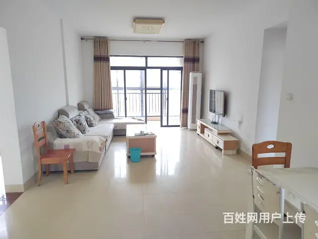 四通八达3室2卫 - 图片 1