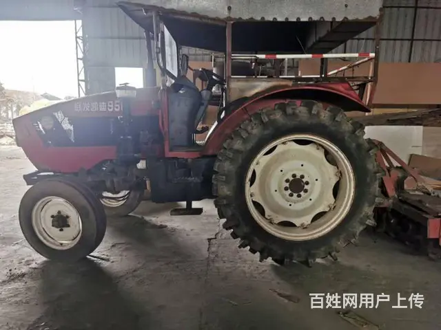 950拖拉机带旋耕机 - 图片 1