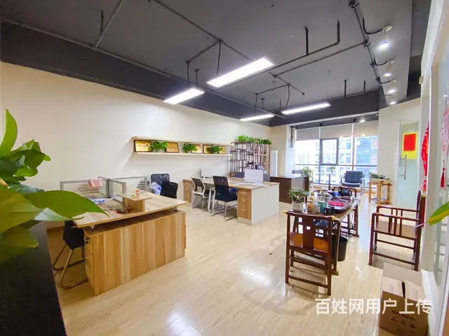 万达广场117方 房东直租 无中介费 精装带办公家具 随时看 - 图片 1