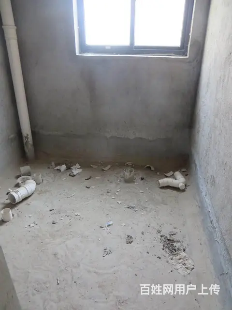 上高金色家园一楼毛坯四房送车库小区环境优美住人安静三证可按揭 - 图片 9