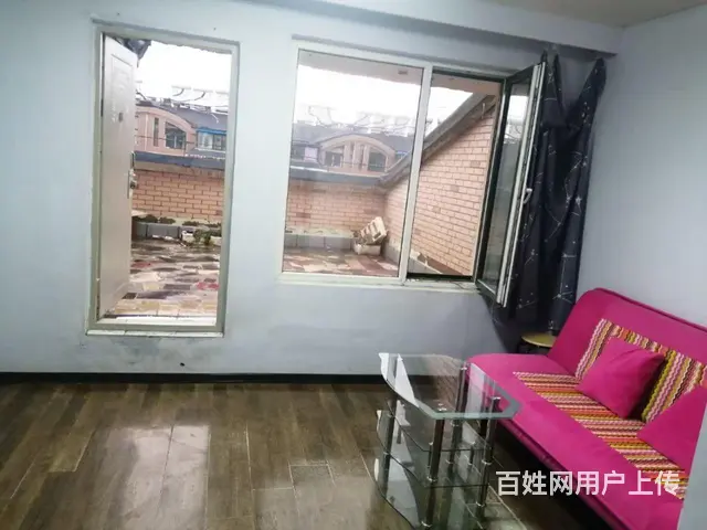 文祥豪府7楼阁楼70平两室一厅，精装修，空调，冰箱，洗衣机， - 图片 4