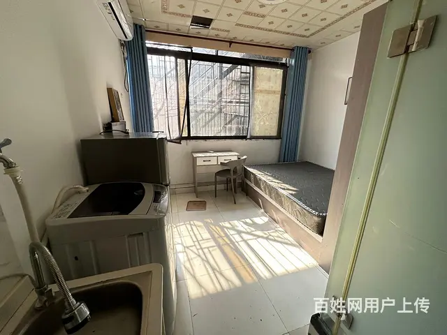 思北 特香包附近 多套一房精装公寓 押一付一 可做饭 带露台 - 图片 1