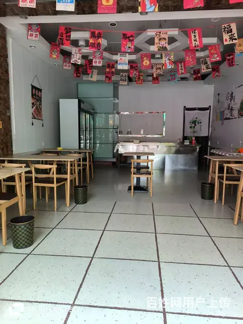 门头显眼无遮拦 周围客流量大 生意好做 交通便利 - 图片 3
