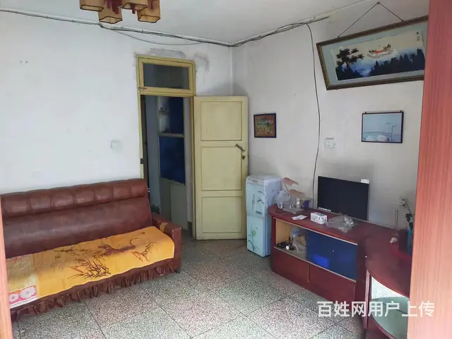 首付六万洪南菜市场旁三房便宜卖楼层适中产证齐全临近十二小 - 图片 2