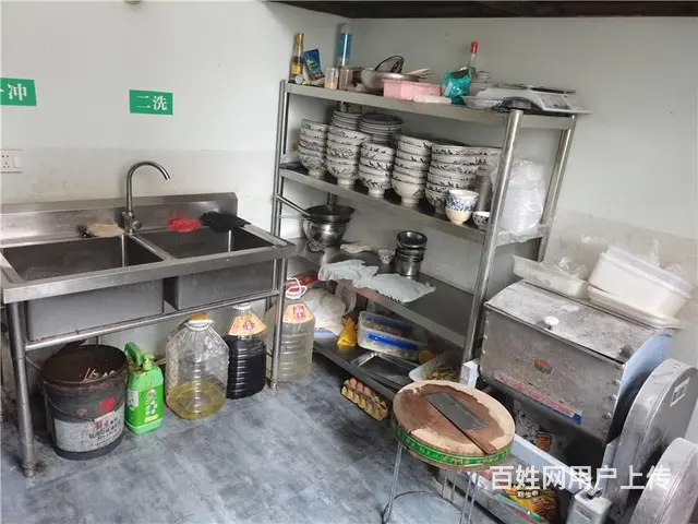 【同城搜铺网免费找店】西南新区65平餐馆转让 - 图片 3
