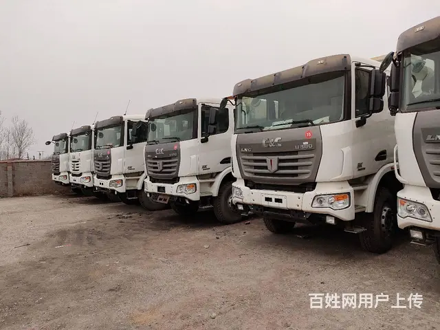 30台积压车联合重卡天然气型后八轮自卸车380马力 - 图片 1