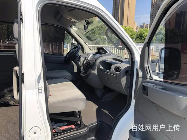 上汽大通v80短轴6坐私家车包过户支持分期 - 图片 5