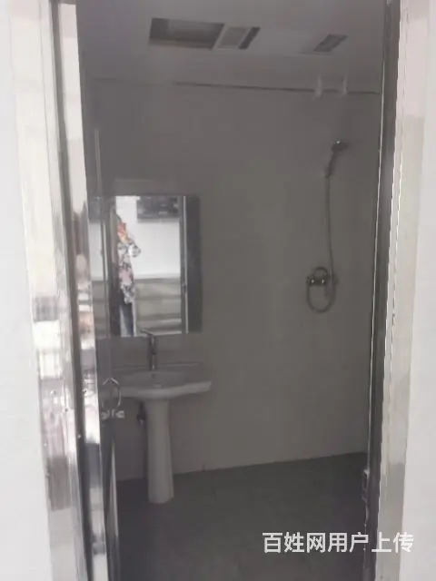 单间出租一室一厅一卫大学城 - 图片 1