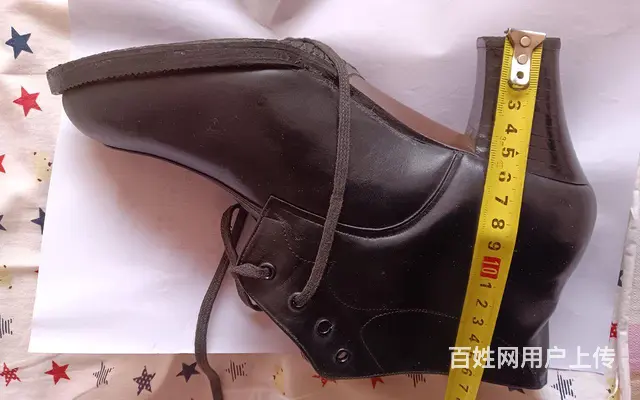 女士全牛半跟皮鞋。 - 图片 5
