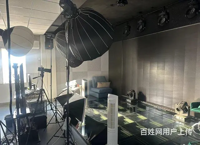 高区整层新装修办公室出租  ​ - 图片 4