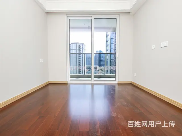 今日新挂牌，特价房，138平方  740万，带一车位，急卖房 - 图片 1