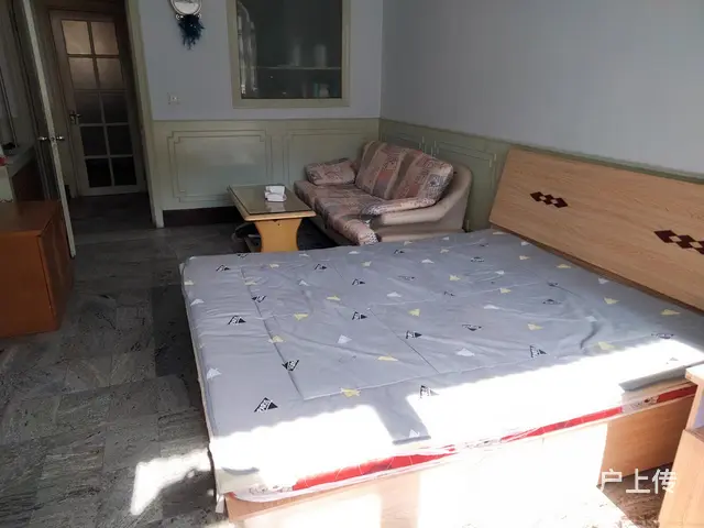 南洪街二室一厅二楼出租1300 - 图片 6