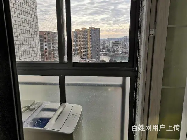 金港湾温馨公寓，莱斯附近，近市区！朝南看江景，可短租日租！ - 图片 9