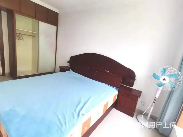 万达广场旁 盛世华城清爽二居室出租 - 图片 5