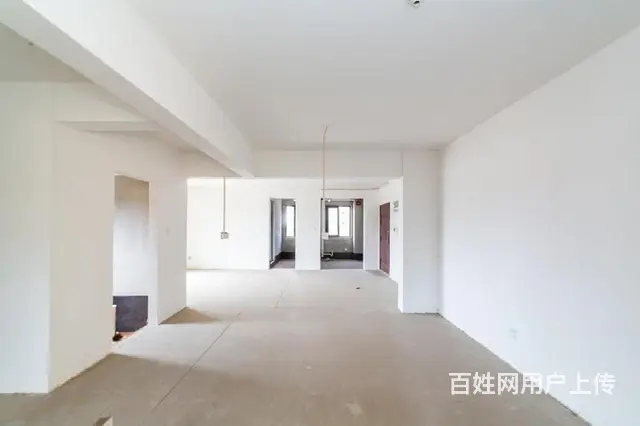 万达旁准现房，边户带  大露台，比篮球场大，现实可看房！ - 图片 1