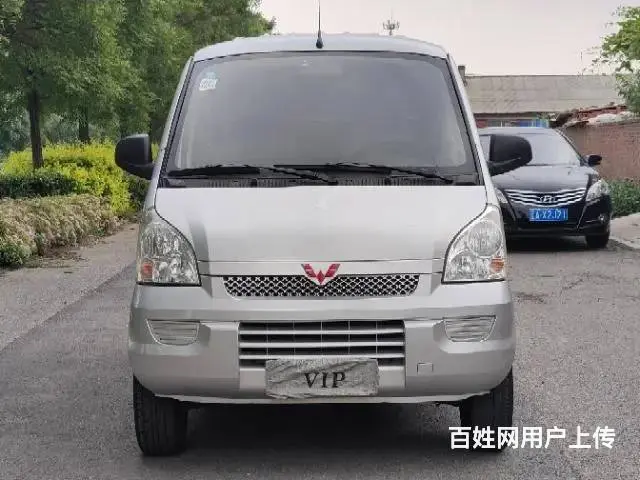 2016年五菱荣光 厢式货车 1.2排量五座 个人 - 图片 1