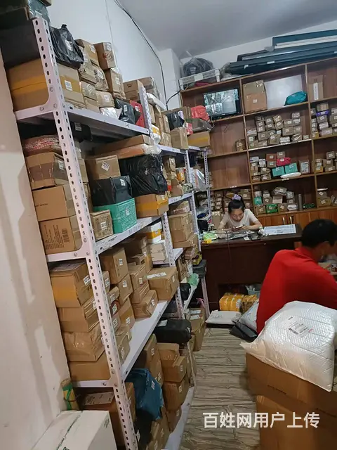 7863（七P）个人城中区南山路三江花园小区快递驿站转让 - 图片 1