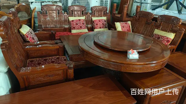 出售一套花梨沙发、餐桌、电视柜、床 - 图片 1