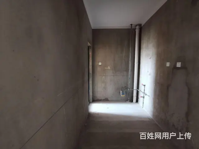 甩  金典  三开间朝南  客厅通阳台  加储物间 - 图片 3