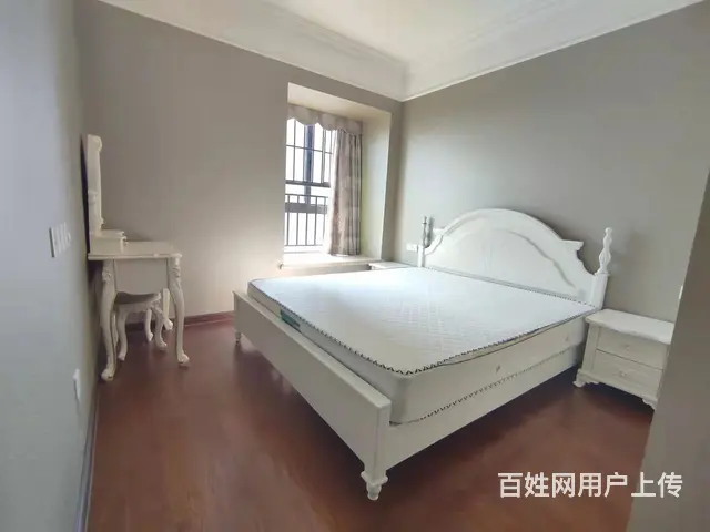 海峡国际四期   精装修  两房一厅  客厅带阳台朝南 看海 - 图片 2