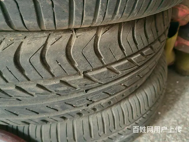 出售165/60/14轮胎 - 图片 1