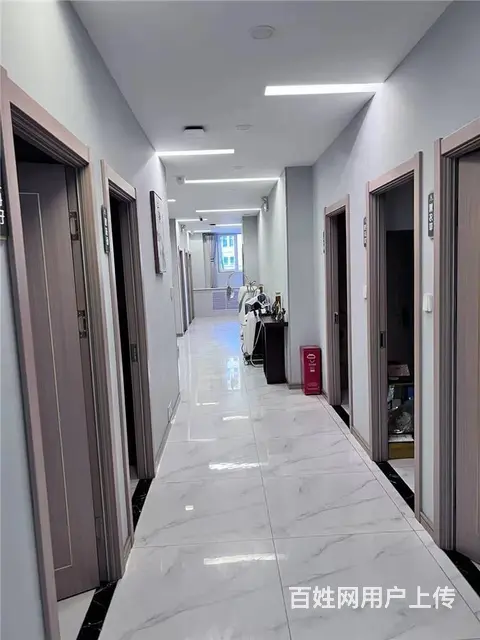 【同城搜铺网免费找店】赛维利亚步行街283平美容院转让 - 图片 4