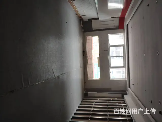 房东急租！洛阳春都路53号院内出租，写字楼直播间一楼商铺， - 图片 1