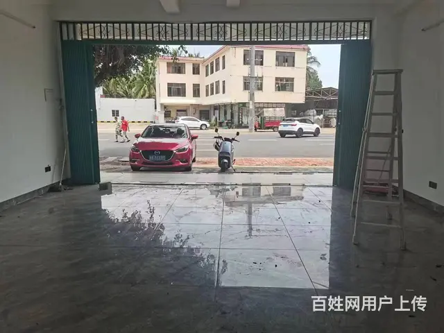 文昌市文城镇新风路车站加油站对面65平铺面出租 - 图片 1