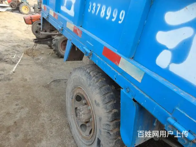 手扶拖拉机，农用三轮车，四轮拖拉机。 - 图片 1