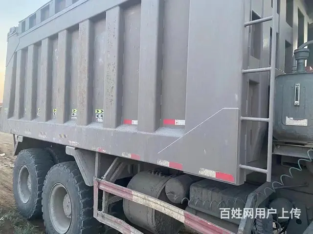 重汽豪沃矿山车 国2 - 图片 5