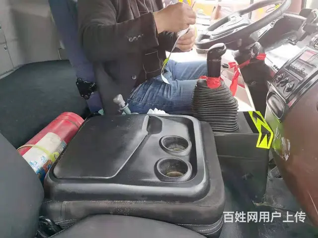 国五江淮单桥厢式车180马力7米8货厢 - 图片 9