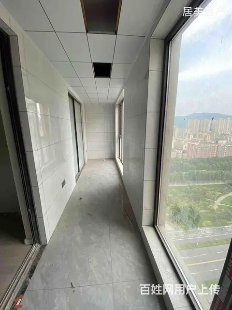 文兴碧桂园旁中骏，精装修三室两厅，有证可贷款 - 图片 1