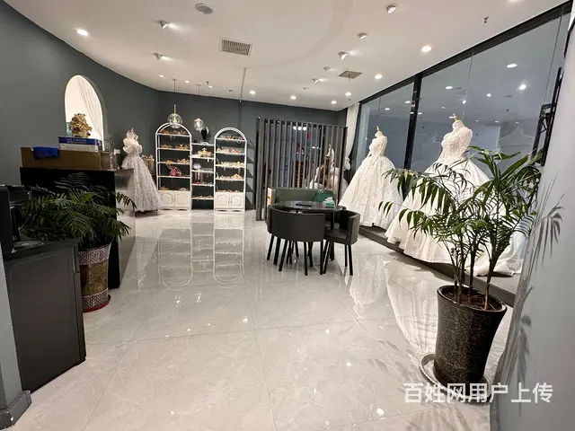 pzj转让东恒时代广场二楼410平米婚纱礼服店，现在低价空转 - 图片 4