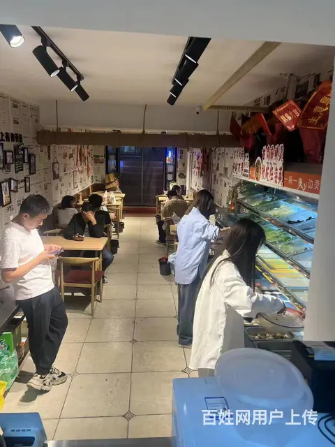 【搞定了！】松花江边步行街霞曼街麻辣烫出兑转让繁华地段客流量 - 图片 6