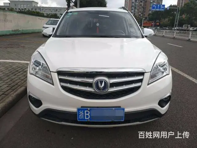 长安CS35 2016款 1.6 手动 尊贵型 - 图片 1