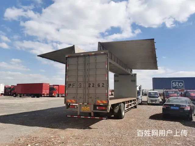 低价转让21年4月9.8米福田大黄蜂箱车 车况精品 - 图片 3