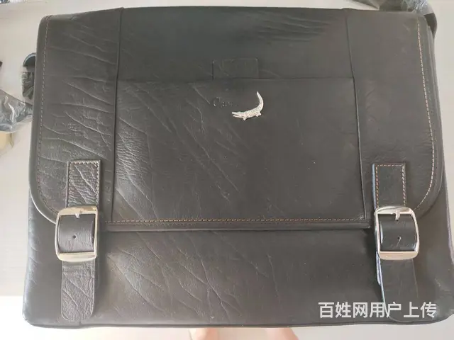 出售大商场鳄鱼恤品牌纯皮电脑包 - 图片 3