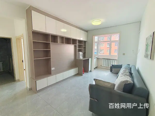 4楼 两室家装 楼下市场 公交站 公园 拎包入住 - 图片 1