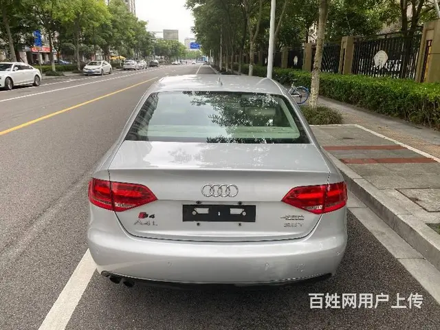 奥迪A4 2009款 A4L 2.0TFSI 无级 132k - 图片 5